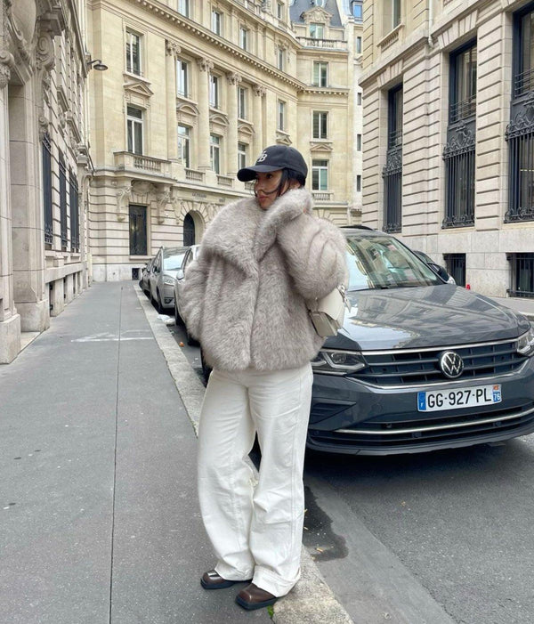 Ebba – Elegant Vegan Fur Jacket